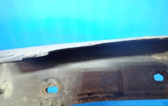 Honda CR-V Front mudguard 75830SWWE000