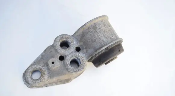 Audi A6 S6 C5 4B Rear axle beam mounts housing 4B0501521E 8E0501521H 8E0501522H