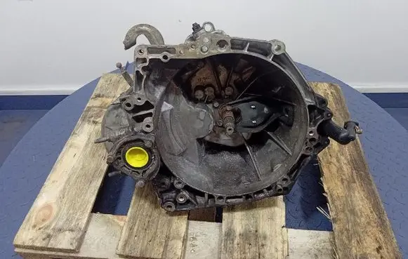 Manual 6 speed gearbox
