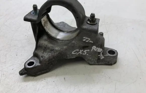 Mazda CX-5 II Driveshaft support bearing bracket 