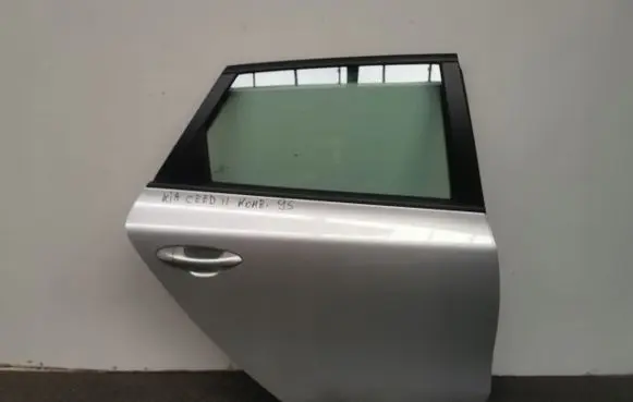 KIA Ceed Rear door 174175