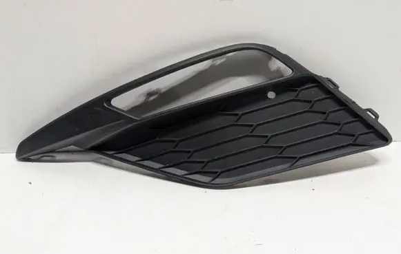 Seat Leon (5F) Front fog light trim/grill 5F0853665H 14884SG4