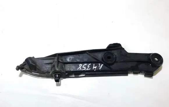Toyota Corolla Verso E121 Front bumper mounting bracket