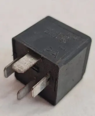 Ford Mondeo MK II Other relay 2S7T14B192AA V23136B1X66 BUTZA
