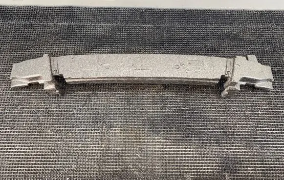 Audi TT TTS Mk2 Front bumper foam support bar 8J0807694C