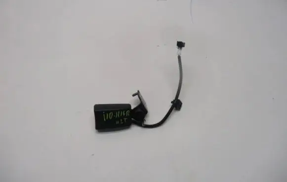 Hyundai i10 Rear seatbelt buckle