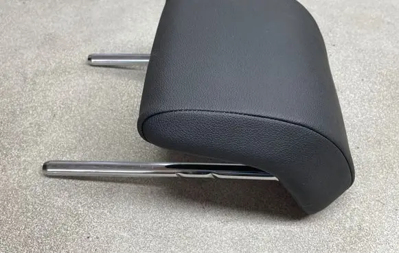 Opel Insignia A Rear seat headrest 