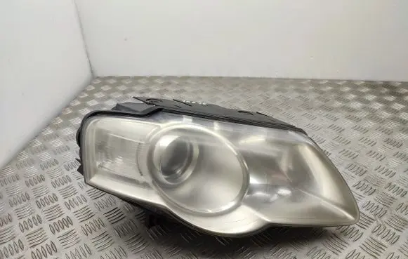 Volkswagen PASSAT B6 Headlight/headlamp 3C0941006Q