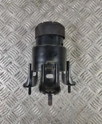 Lexus RX 450H Engine mount bracket
