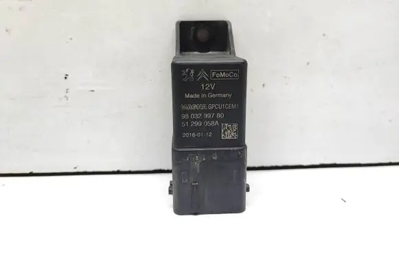 Glow plug pre-heat relay
