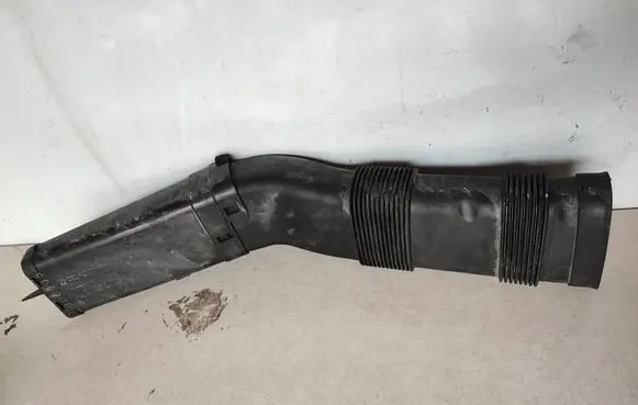 BMW 4 F32 F33 Air intake duct part 7602650 8507567