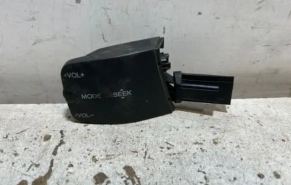 Ford Focus Multifunctional control switch/knob 3M5T14K147