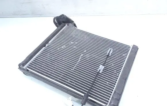 Toyota Prius (XW30) Air conditioning (A/C) radiator (interior) 