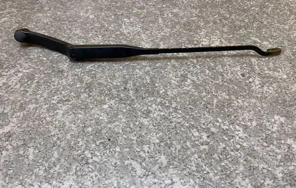 Audi 80 90 S2 B4 Front wiper blade arm 893955407C
