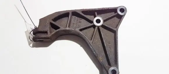Opel Zafira A Engine mounting bracket 24403861