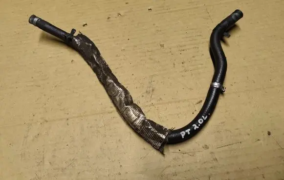 Chrysler PT Cruiser Engine coolant pipe/hose 