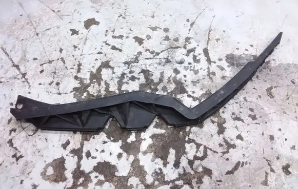 Skoda Octavia Mk2 (1Z) Front bumper mounting bracket 1Z0807184A 00101113931600100