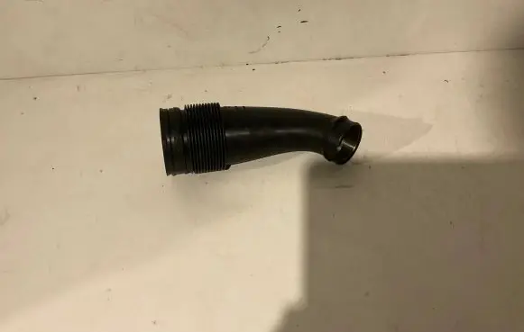 Mercedes-Benz AMG GT R190 C190 Intercooler hose/pipe A1780940397 01149351