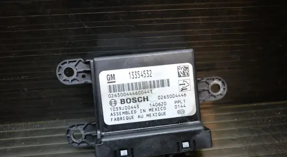Opel Mokka Parking PDC control unit/module 13354532