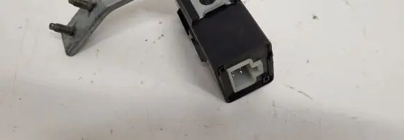 Subaru Impreza I Central locking relay 88201FA070 484592