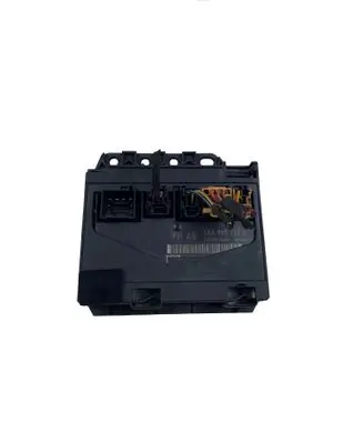 Volkswagen PASSAT B7 Central body control module 3AA959433B