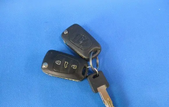 Hyundai ix35 Ignition key/card 0KA185T 1J000433E 4498U20