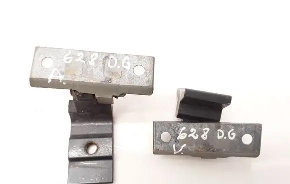 BMW 5 E60 E61 Rear door hinge set 7068090 7068088