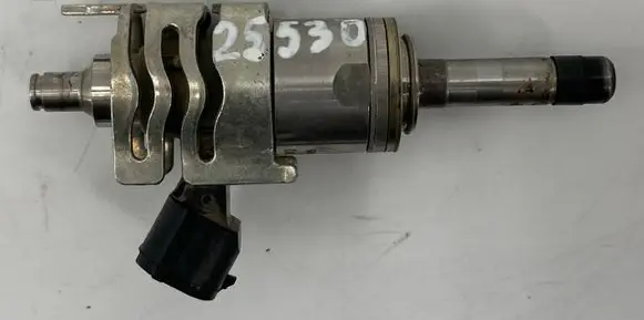 Toyota Sienna XL40 IV Fuel injector 23250F0010