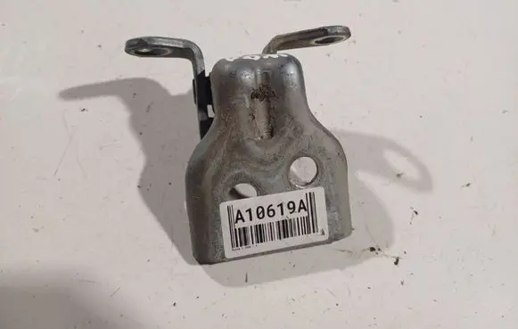 Mazda 2 Front door upper hinge 