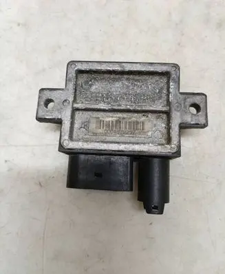 BMW 5 F10 F11 Glow plug pre-heat relay 0522140102 0004879257