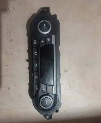 Ford Focus Climate control unit 7M5T18C612AC 0259A W7FA57184