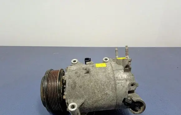 Ford Mondeo MK I Air conditioning (A/C) compressor (pump) DG9H19D629FD