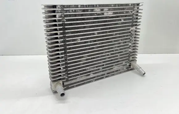 BMW X5M G05 F95 Engine oil radiator 7887304