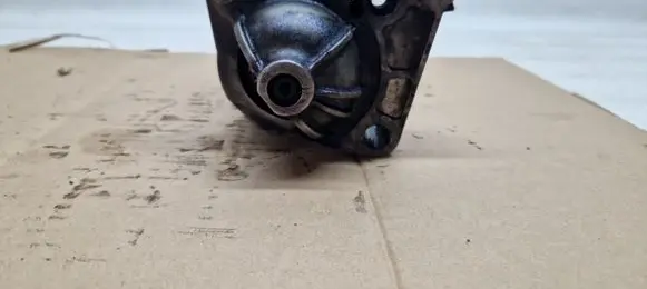 Suzuki Grand Vitara II Starter motor D7R49