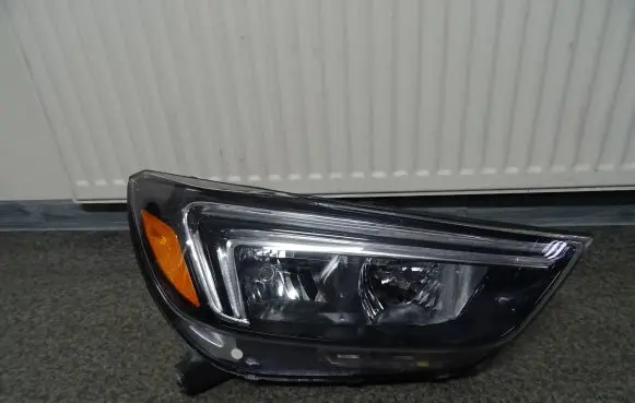 Opel Mokka X Headlight/headlamp