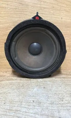 Volvo S70 V70 V70 XC Front door speaker 3533620