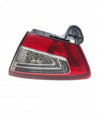 Ford Mondeo Mk III Rear/tail lights B671-13A602-AE