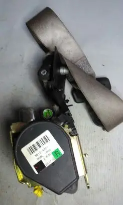 Mercedes-Benz E W211 Front seatbelt 561014601