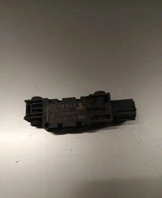 Audi A8 S8 D3 4E Airbag deployment crash/impact sensor 8E0959651A 602432 260308