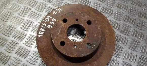 Toyota Yaris Front brake disc