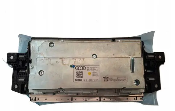 Audi Q8 Screen/display/small screen 4M8919604