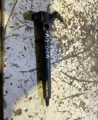 Mercedes-Benz GLA W156 X156 Fuel injector 28272472 A6510702387 1723701876836