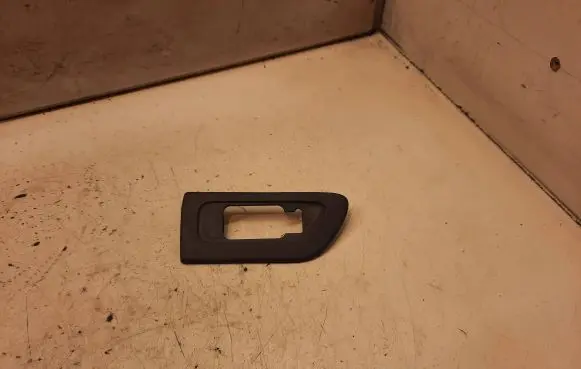 Volvo V70 Fender trim (molding) 08693514