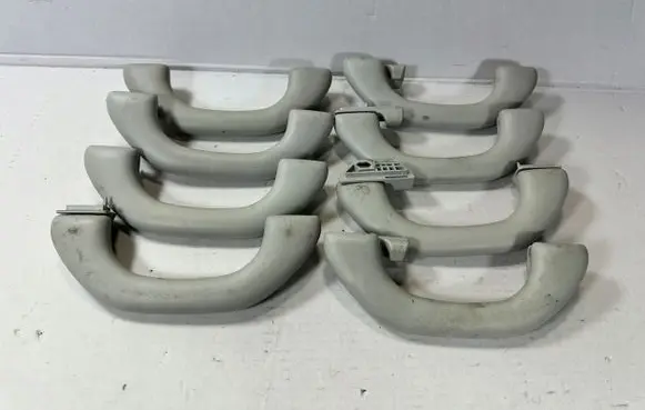 Volkswagen Multivan T5 Engine bonnet (hood) release handle