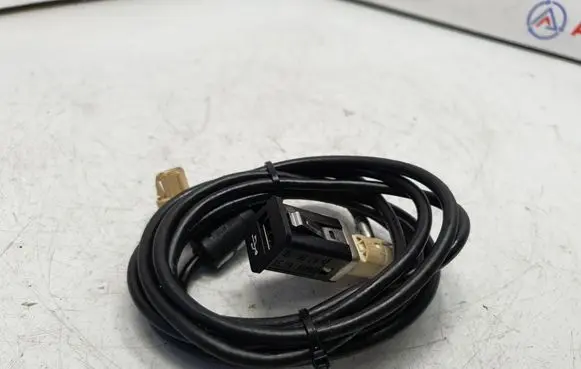 BMW 7 F01 F02 F03 F04 USB socket connector 9167196 61319167196