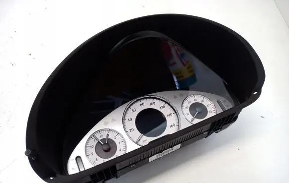 Mercedes-Benz CLK A209 C209 Speedometer (instrument cluster) A2095409047