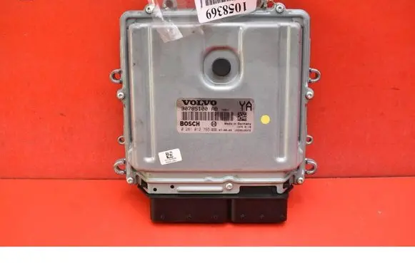 Volvo V70 Engine control unit/module ECU 30785100AB