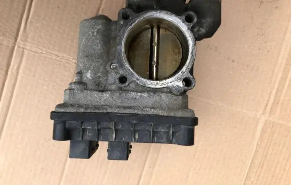 Mercedes-Benz Vaneo W414 Throttle valve A166141402516