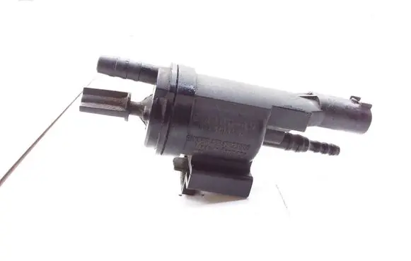 Mercedes-Benz E W210 Vacuum valve 0025401497
