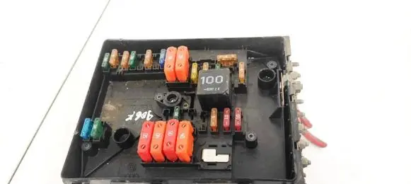 Volkswagen Touran I Fuse box set 1K0937125